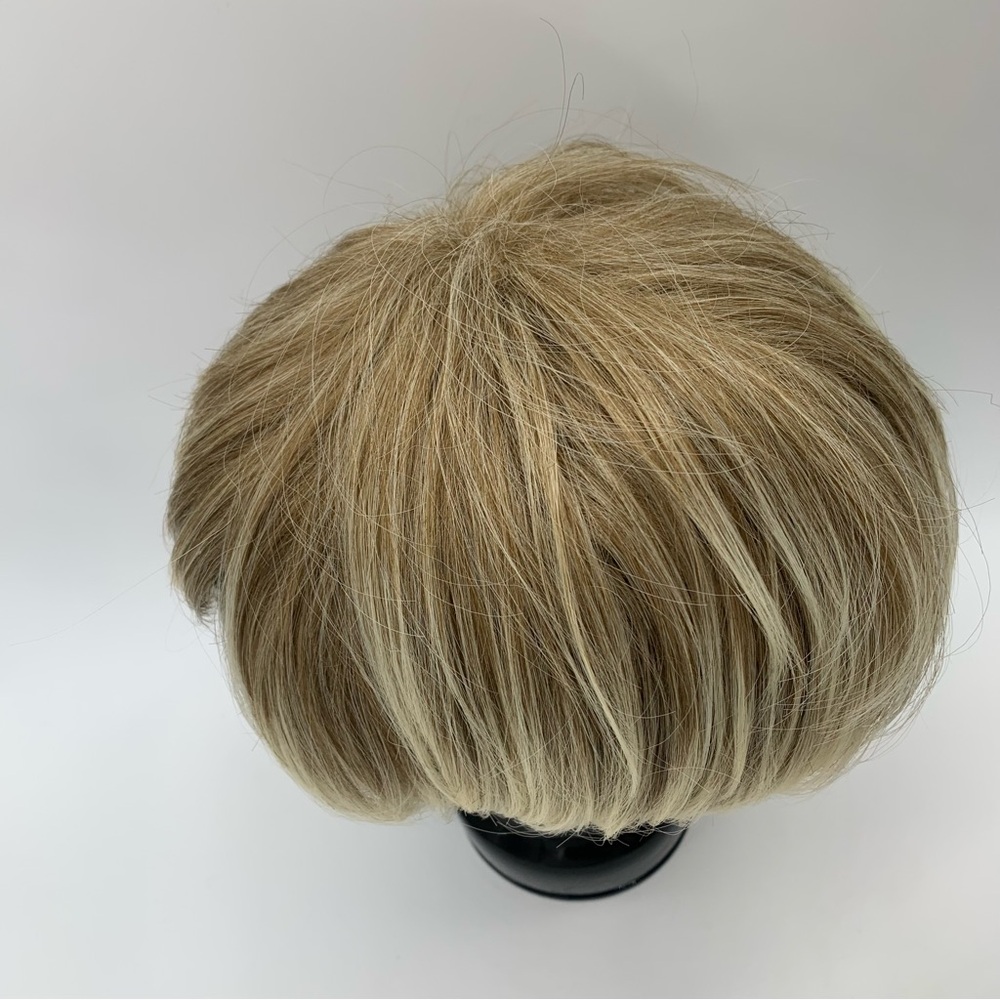 Stylish Blonde pixie Wig for Women - Picture 8 of 13